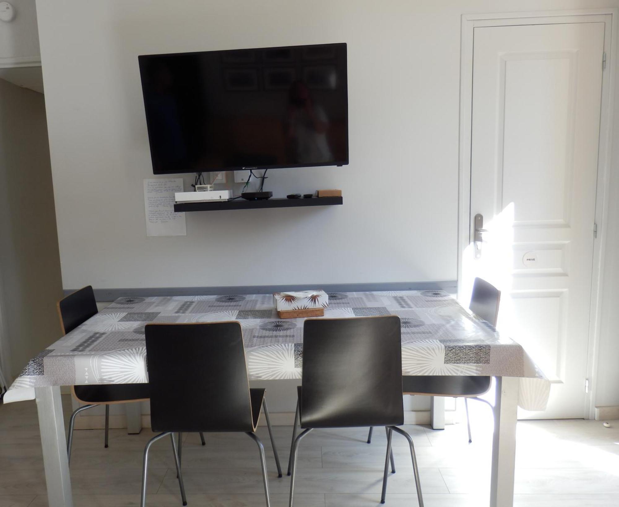 Apartmán Agreable T2 Au Centre De Luchon Bagnères-de-Luchon Exteriér fotografie